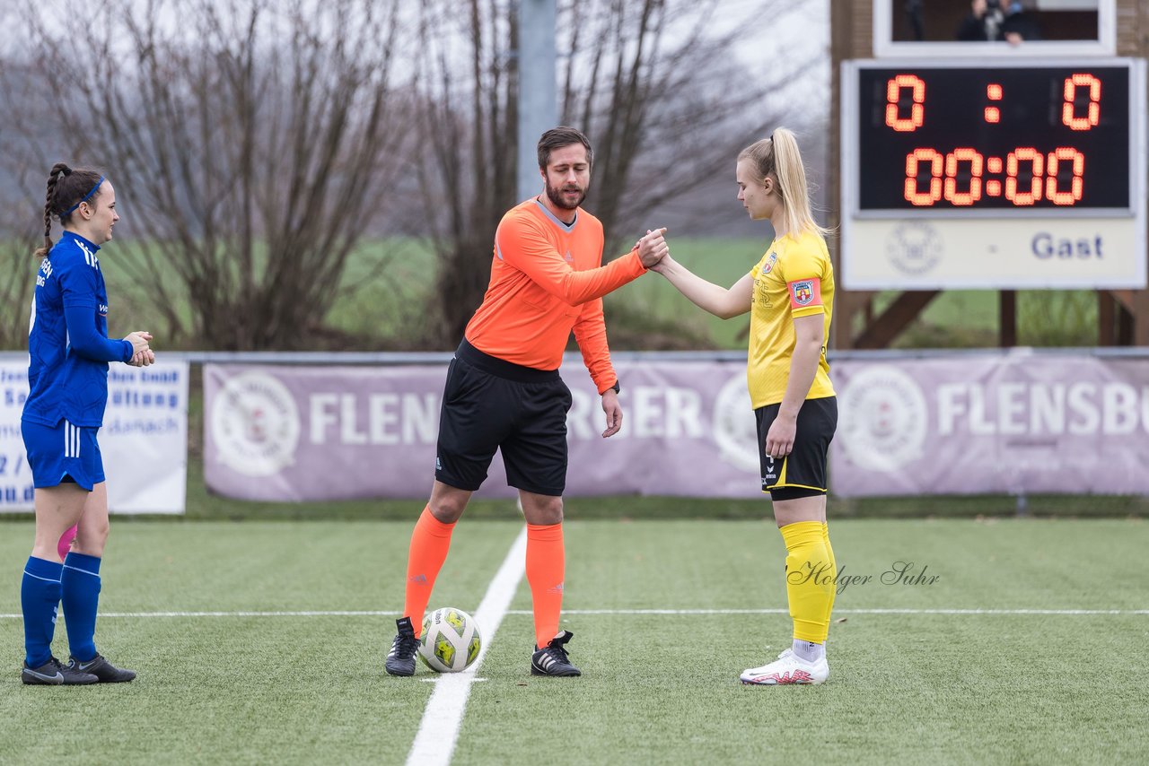 Bild 62 - F SSC Hagen Ahrensburg - SV Frisia Risum-Lindholm : Ergebnis: 1:2